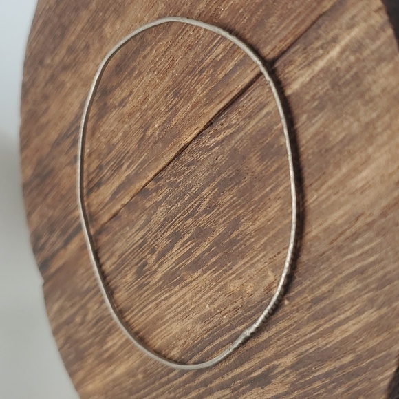 B2018 silver tone celtic thin slider bracelet - Picture 1 of 2